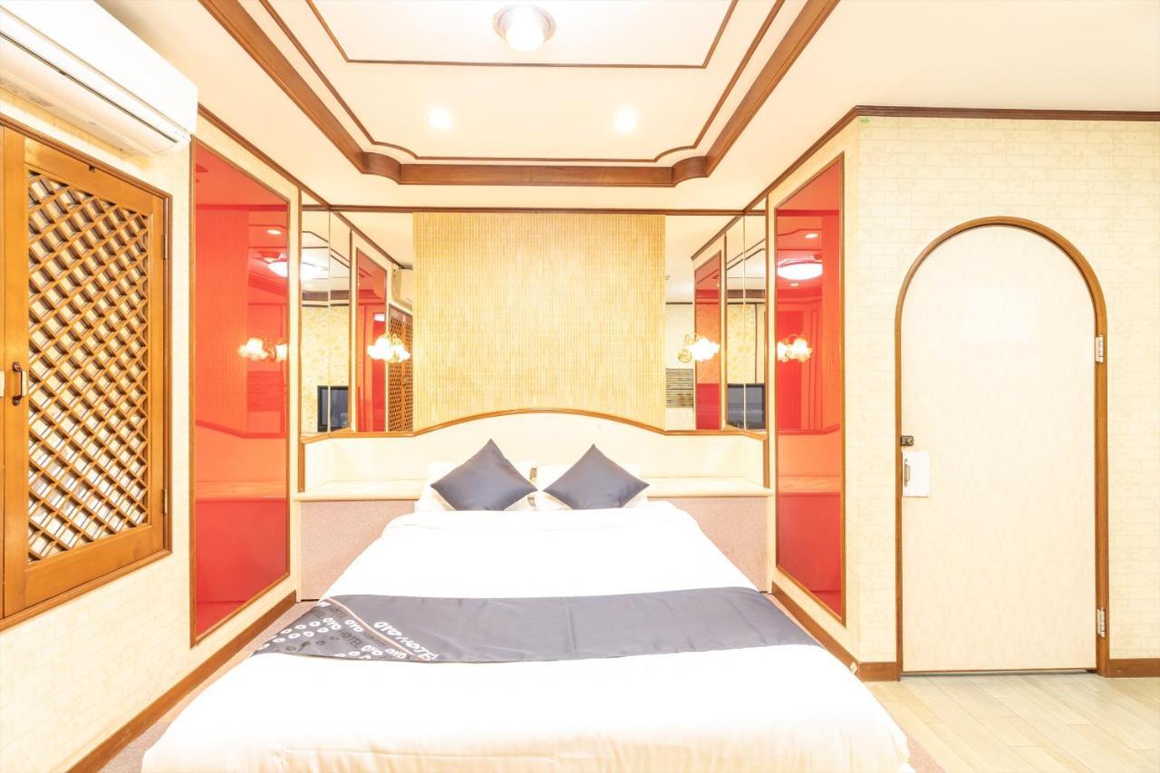 Oyo Hotel Tatsuyoshi Sennan Misakimachi Tannova Kültér fotó